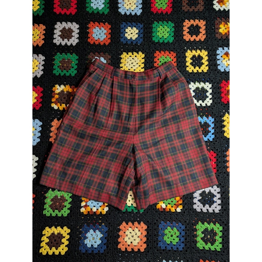 Vintage Pendleton Shorts Womens 12 Wool Woolmark Red Green Plaid Tartan USA Made
